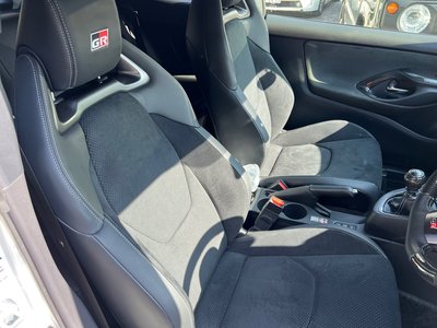 صورة 43 لـ 2021 Toyota GR YARIS