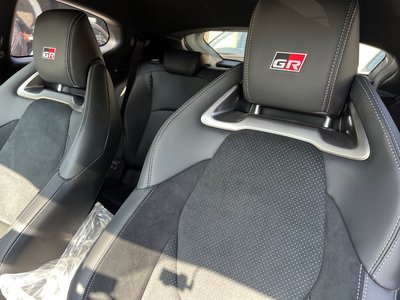 صورة 46 لـ 2021 Toyota GR YARIS