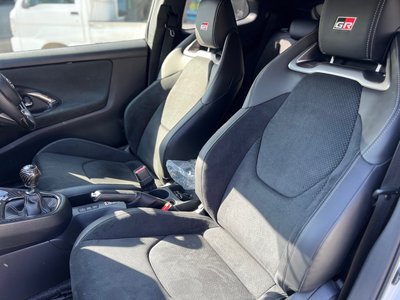 صورة 42 لـ 2021 Toyota GR YARIS