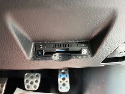 صورة 32 لـ 2021 Toyota GR YARIS