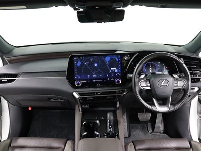 2023 Lexus RX photo 13