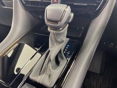 2025 Toyota ALPHARD — фото 32