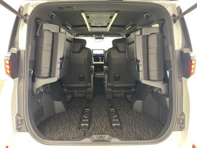 2025 Toyota ALPHARD — фото 40