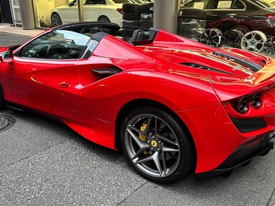 2021 Ferrari F8 SPIDER — фото 8