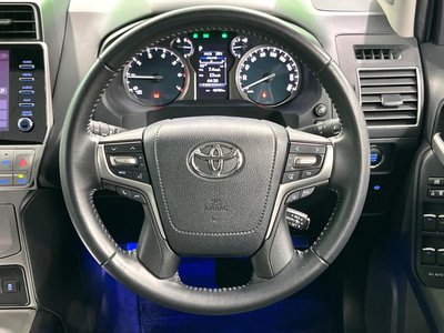 صورة 14 لـ 2023 Toyota LAND CRUISER PRADO