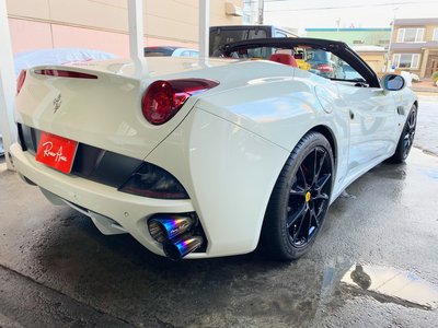 صورة مصغرة 17 لـ 2010 Ferrari CALIFORNIA