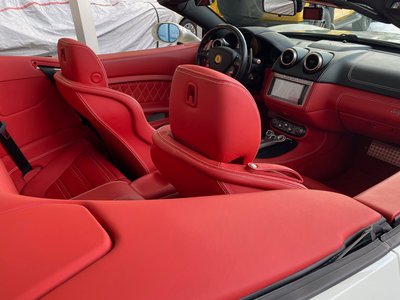 صورة مصغرة 48 لـ 2010 Ferrari CALIFORNIA