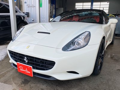 صورة مصغرة 61 لـ 2010 Ferrari CALIFORNIA