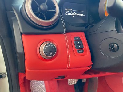 صورة مصغرة 44 لـ 2010 Ferrari CALIFORNIA