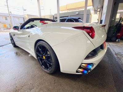 صورة مصغرة 14 لـ 2010 Ferrari CALIFORNIA