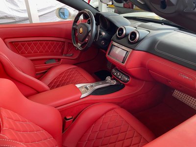 صورة مصغرة 50 لـ 2010 Ferrari CALIFORNIA