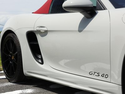2021 Porsche 718 thumbnail 27