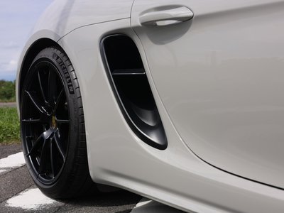 2021 Porsche 718 thumbnail 38