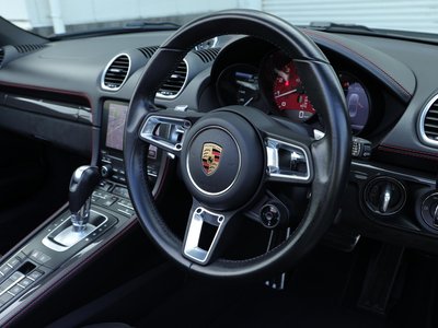 2021 Porsche 718 photo 5