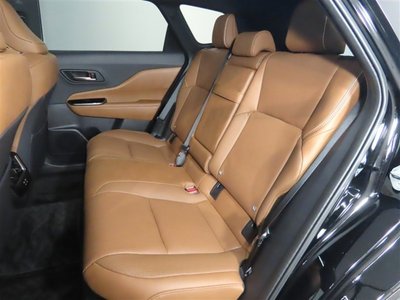 2026 Toyota CROWN ESTATE photo 11