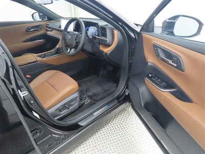 2026 Toyota CROWN ESTATE photo 8