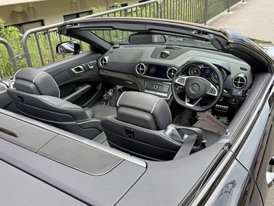 2016 Mercedes-BENZ SL thumbnail 36
