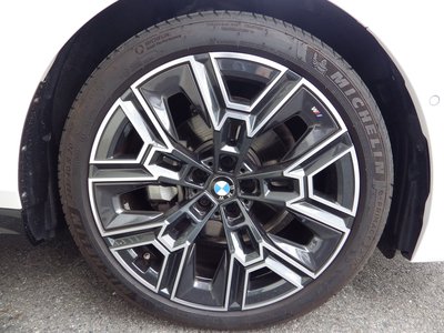 2025 BMW 5 SERIES TOURING 照片 14