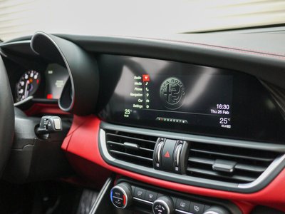 2018 ALFA Romeo JULIA 照片 48