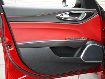 2018 ALFA Romeo JULIA 照片 34