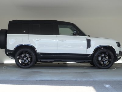 2024 LAND Rover DEFENDER photo 7