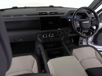 2024 LAND Rover DEFENDER thumbnail 18