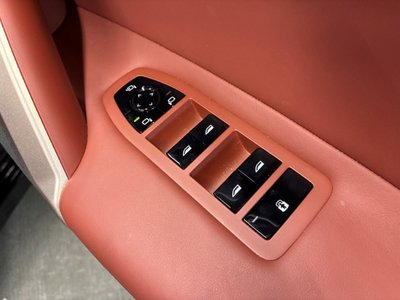 2022 BMW IX photo 13