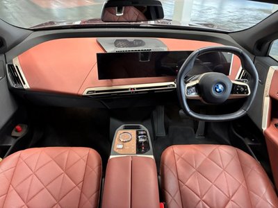2022 BMW IX photo 30