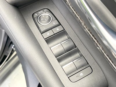 2025 Toyota ALPHARD — фото 52