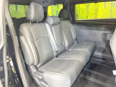 2025 Toyota ALPHARD — фото 9