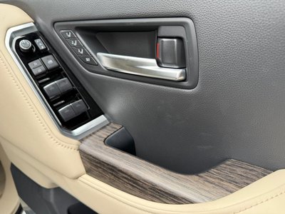 2025 Toyota LAND CRUISER 300 thumbnail 21