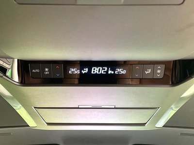 2025 Toyota VELLFIRE 照片 72