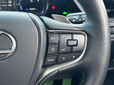 صورة مصغرة 21 لـ 2022 Lexus ES