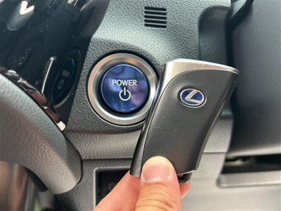 صورة مصغرة 15 لـ 2022 Lexus ES