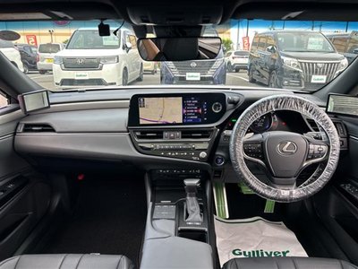 صورة مصغرة 4 لـ 2022 Lexus ES