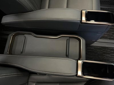 2023 Toyota ALPHARD — фото 43