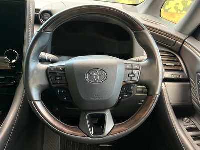 2023 Toyota ALPHARD — фото 12