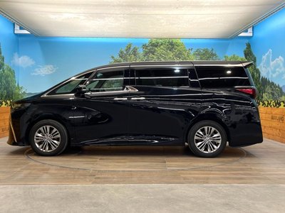 2023 Toyota ALPHARD — фото 26