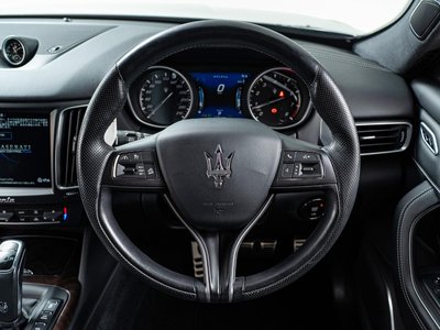 2021 Maserati LEVANTE — фото 12