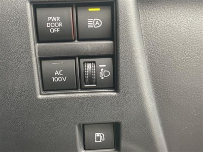 2025 Toyota ALPHARD — фото 14