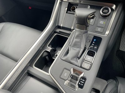2025 Lexus GX — миниатюра 50