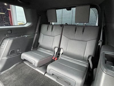 2025 Lexus GX — миниатюра 34
