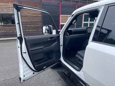 2025 Lexus GX — миниатюра 27
