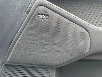 2025 Lexus GX — миниатюра 24
