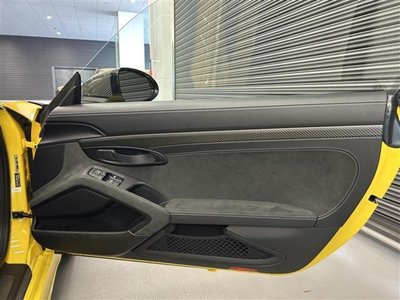 صورة مصغرة 32 لـ 2025 Porsche 718