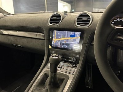 صورة مصغرة 27 لـ 2025 Porsche 718