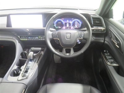 2025 Toyota CROWN SPORT 照片 4