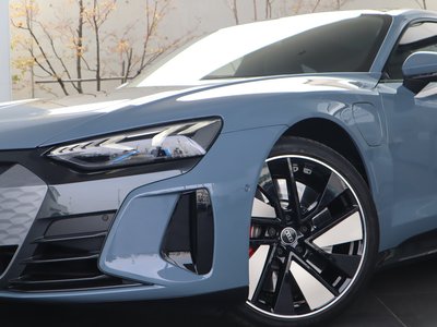 صورة مصغرة 8 لـ 2024 AUDI E-TRON GT QUATTRO