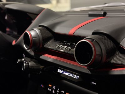 2020 Ferrari 812 SUPERFAST — миниатюра 29