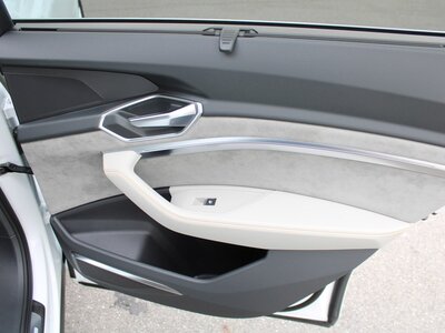 2022 AUDI E-TRON 缩略图 21
